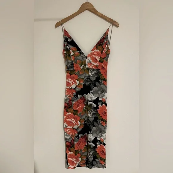 Black And Red Rose Pattern Bodycon Dress. | Color: Black/Red | Size: M | Elisab1111's Closet